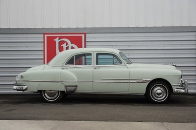 1952 Pontiac Chieftan Deluxe