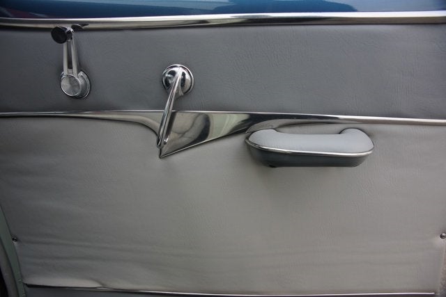 1952 Pontiac Chieftan Deluxe