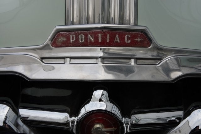 1952 Pontiac Chieftan Deluxe