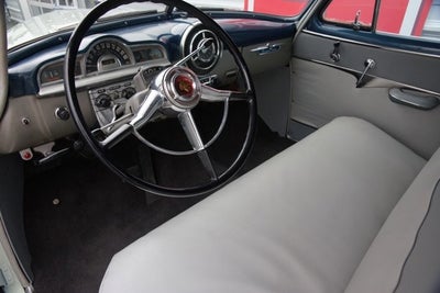 1952 Pontiac Chieftan Deluxe