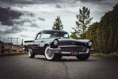 1957 Ford Thunderbird Base