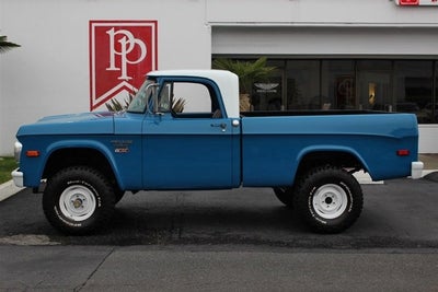 1970 Dodge Sweptline Power Wagon 4x4