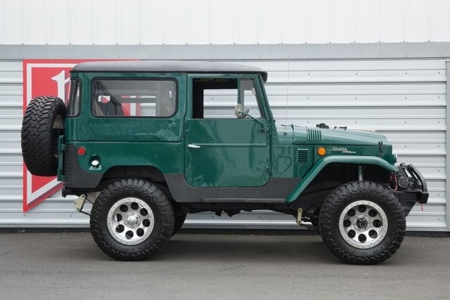 1969 Toyota FJ40 SUV