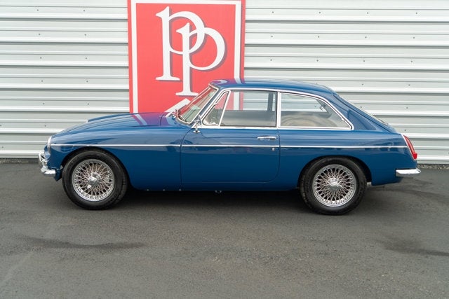1967 MG B GT Base