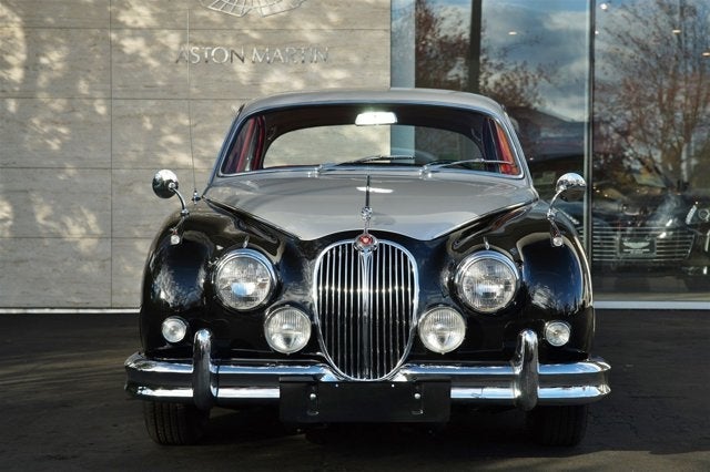 1960 Jaguar MK II Saloon