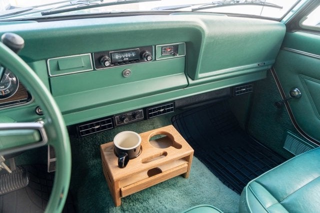 1976 Jeep Wagoneer Base