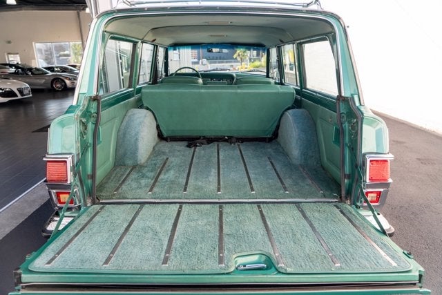 1976 Jeep Wagoneer Base