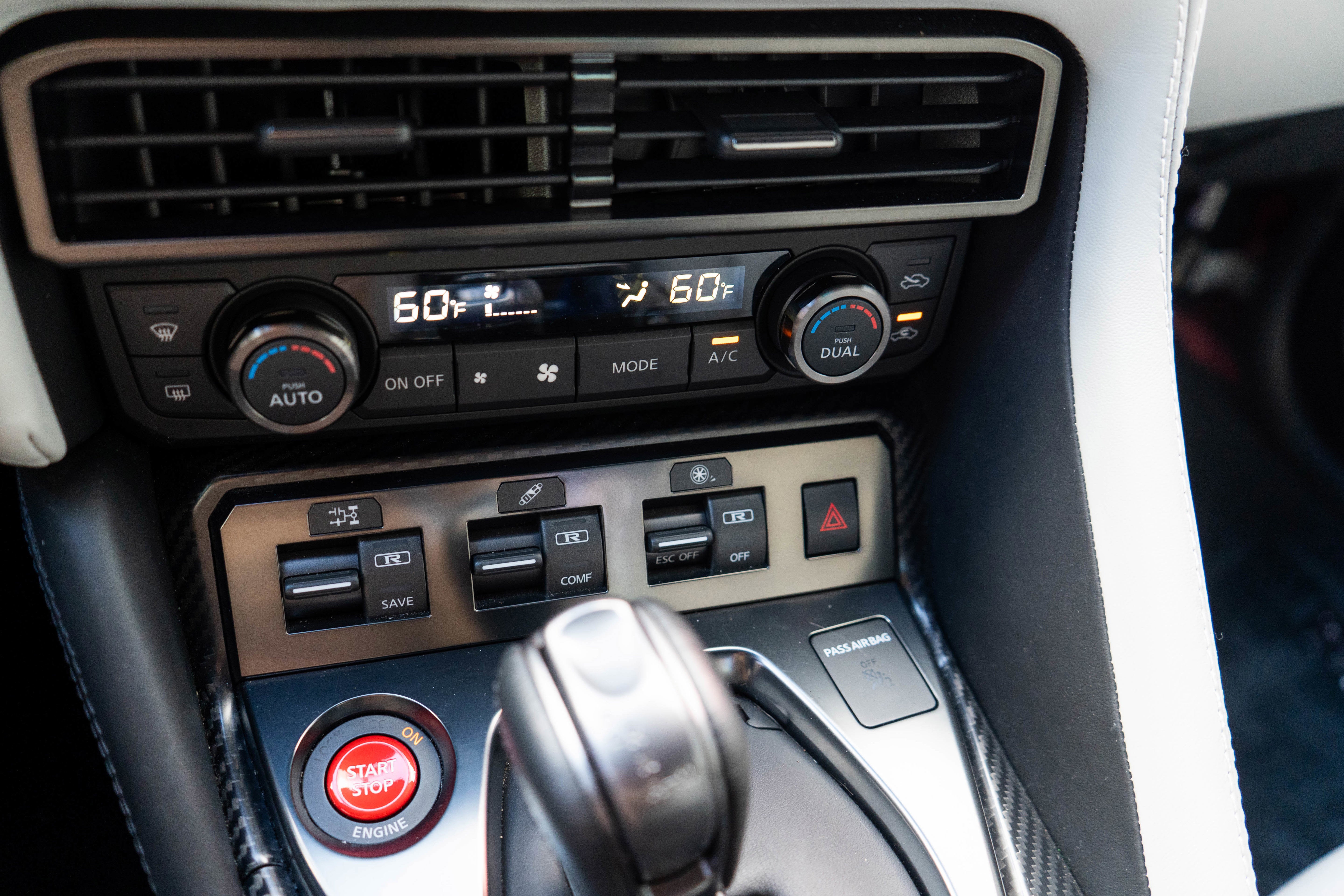 2024 Nissan GT-R Premium