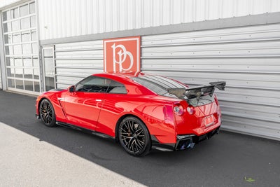 2024 Nissan GT-R Premium