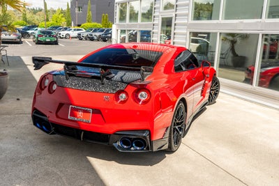 2024 Nissan GT-R Premium
