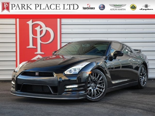 2016 Nissan GT-R Premium