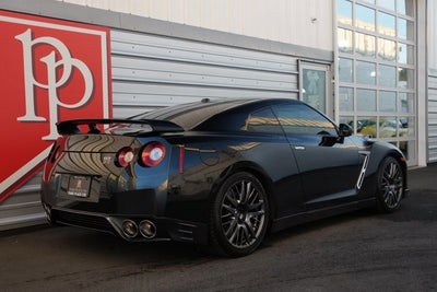 2016 Nissan GT-R Premium