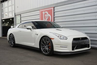 2015 Nissan GT-R Premium Pkg.