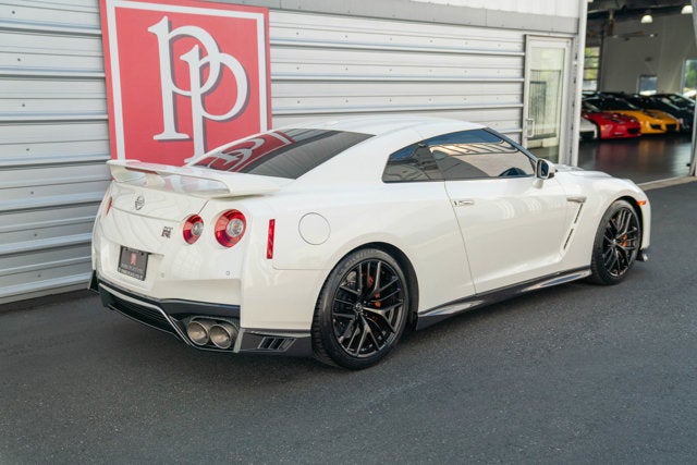 2018 Nissan GT-R Premium