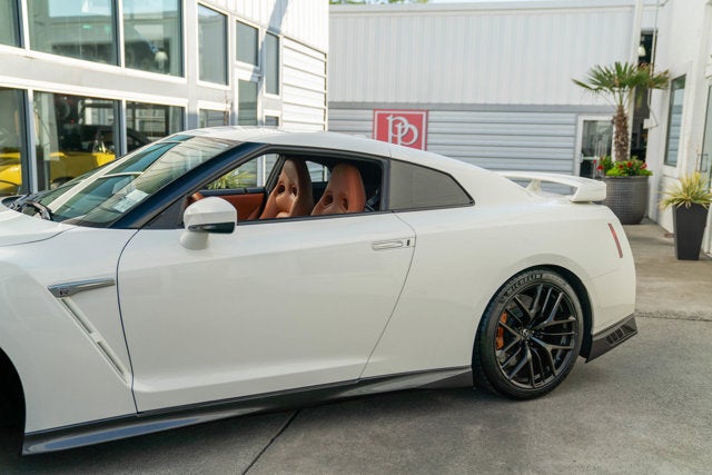 2018 Nissan GT-R Premium