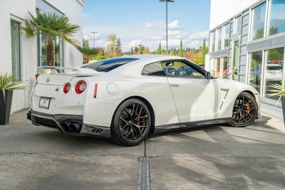 2019 Nissan GT-R Premium