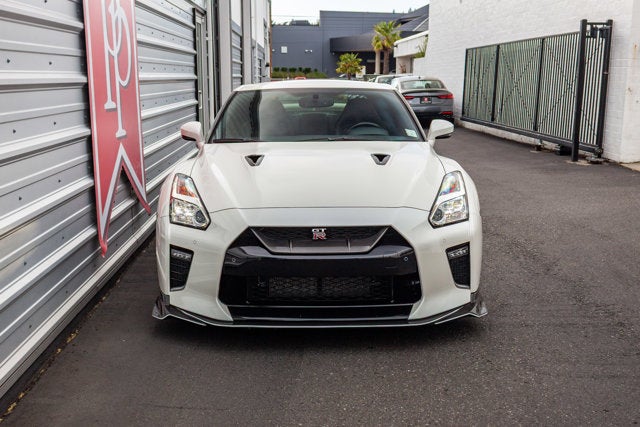 2020 Nissan GT-R Premium