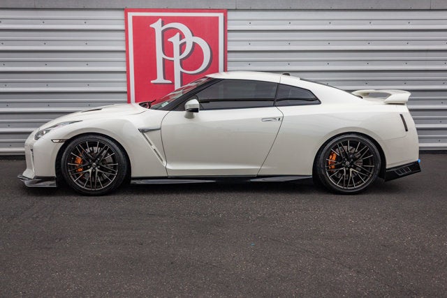 2020 Nissan GT-R Premium