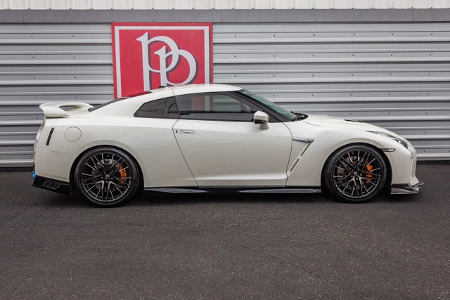 2020 Nissan GT-R Premium
