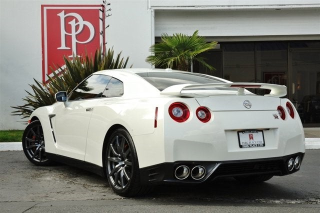 2015 Nissan GT-R Premium