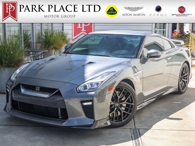 2017 Nissan GT-R Premium