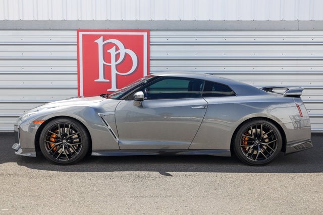 2017 Nissan GT-R Premium