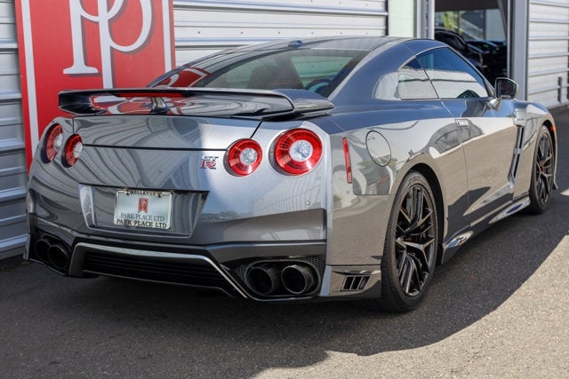 2017 Nissan GT-R Premium