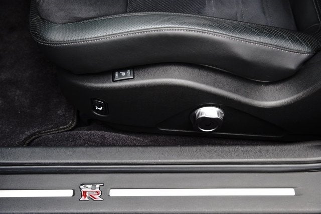 2013 Nissan GT-R Premium Edition