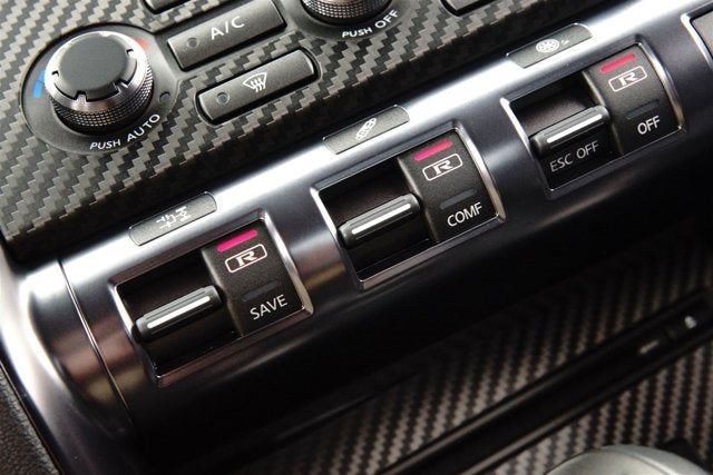 2013 Nissan GT-R Premium Edition