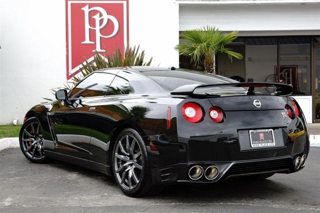 2013 Nissan GT-R Premium Edition