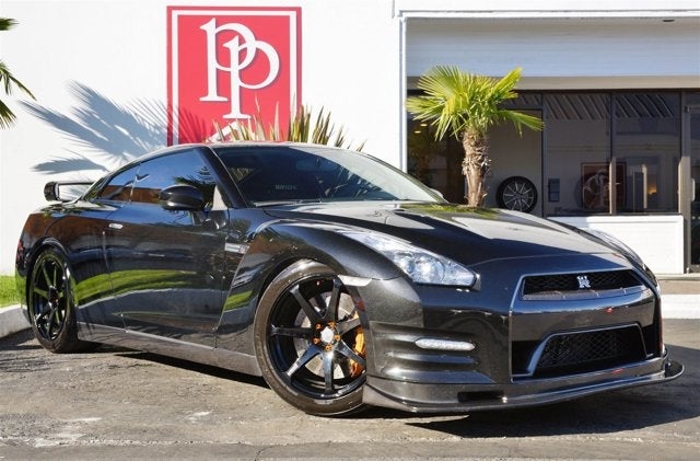 2014 Nissan GT-R Black Edition