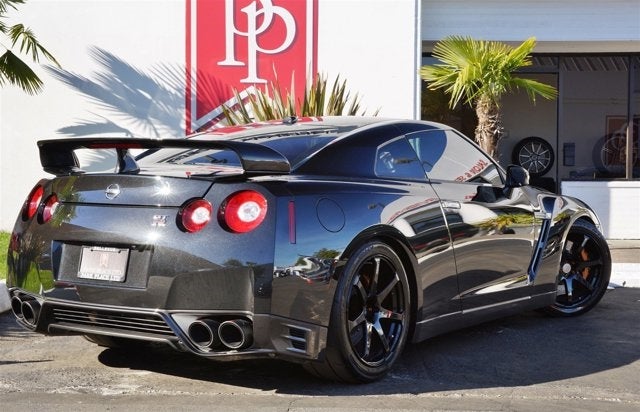 2014 Nissan GT-R Black Edition