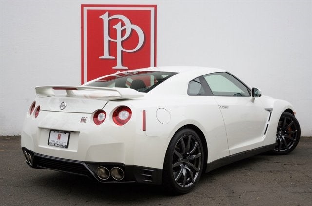 2015 Nissan GT-R Premium