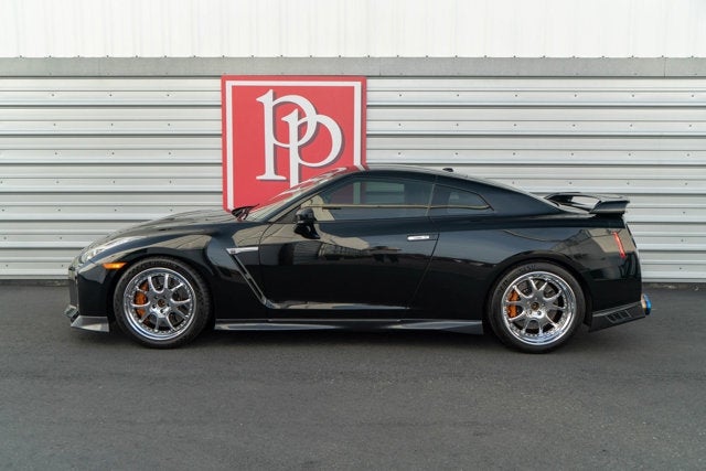 2017 Nissan GT-R Premium