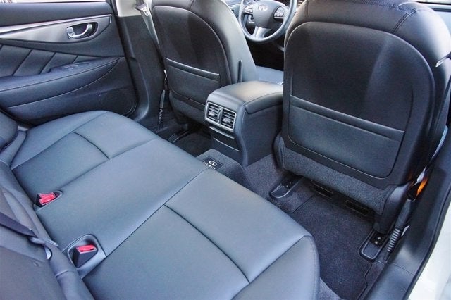 2015 INFINITI Q50 4dr Sdn AWD