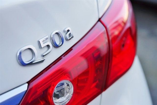 2015 INFINITI Q50 4dr Sdn AWD