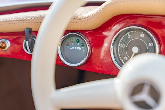 2023 Junior Car 300SL Base