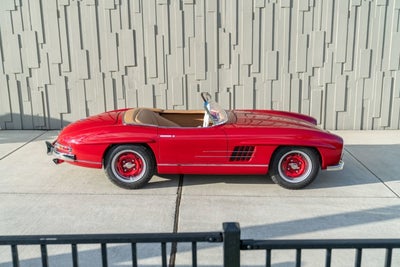 2023 Junior Car 300SL Base