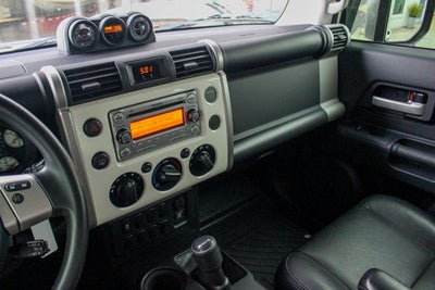 2014 Toyota FJ Cruiser 4WD 4dr Auto (Natl)
