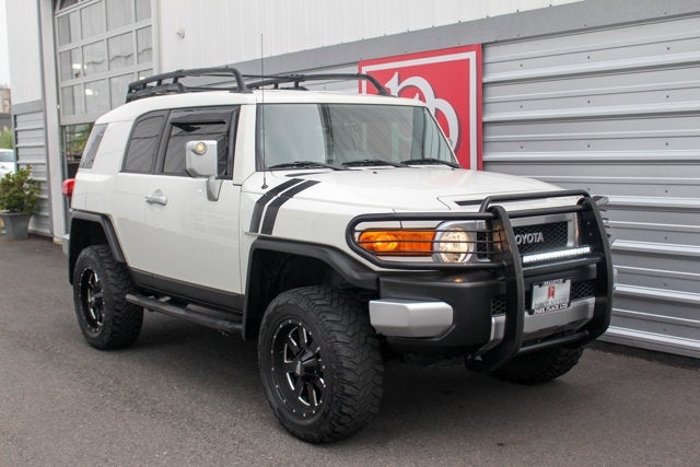 2014 Toyota FJ Cruiser 4WD 4dr Auto (Natl)