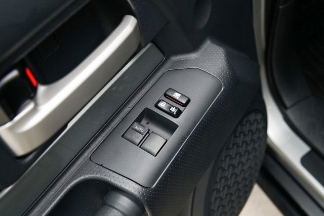 2012 Toyota FJ Cruiser 4WD 4dr Auto (Natl)