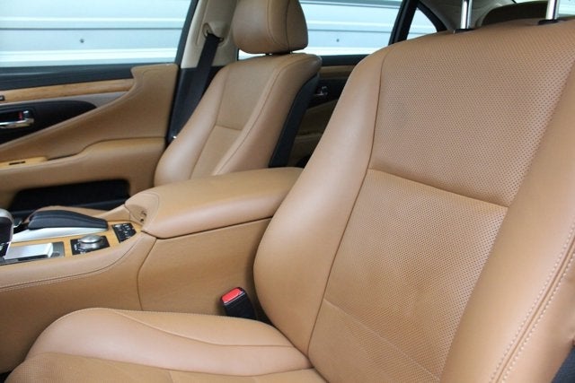 2013 Lexus LS 600h L 4dr Sdn Hybrid