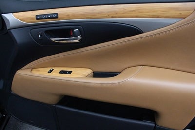 2013 Lexus LS 600h L 4dr Sdn Hybrid