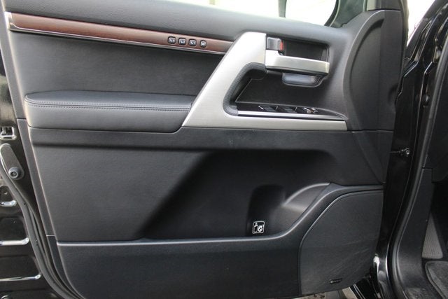 2016 Toyota Land Cruiser 4dr 4WD (Natl)