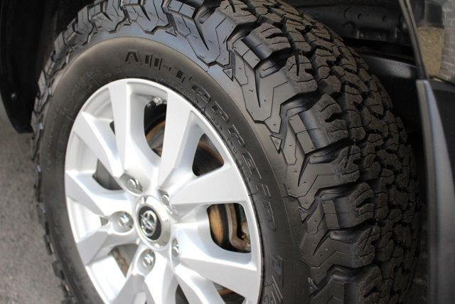 2016 Toyota Land Cruiser 4dr 4WD (Natl)