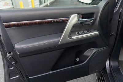 2013 Toyota Land Cruiser 4dr 4WD (Natl)