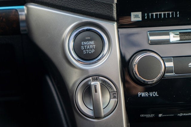 2013 Toyota Land Cruiser 4dr 4WD (Natl)