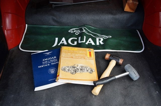 1962 Jaguar MK II 3.8 Saloon Base