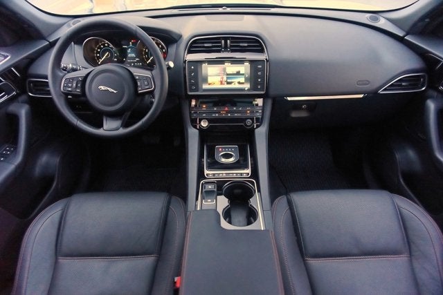 2017 Jaguar F-PACE 35t Prestige