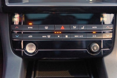 2017 Jaguar F-PACE 35t Prestige